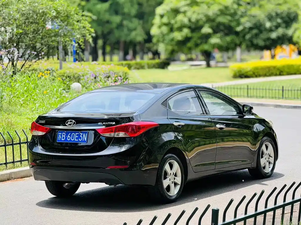 HYUNDAI ELANTRA 2014