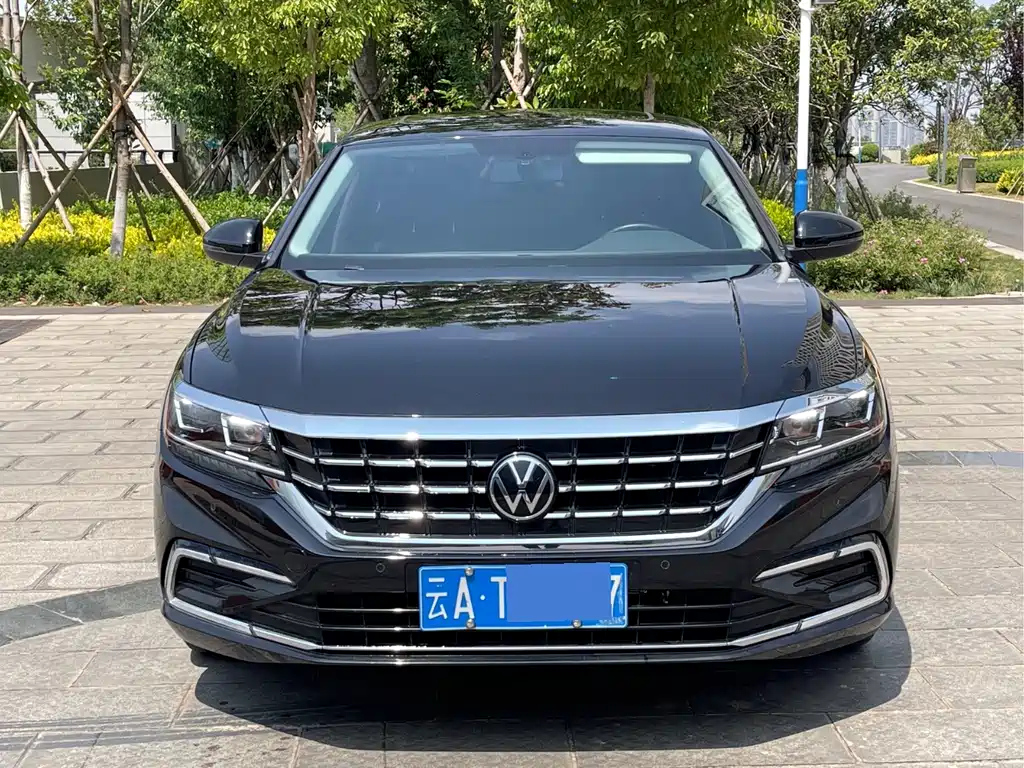VOLKSWAGEN PASSAT 2021