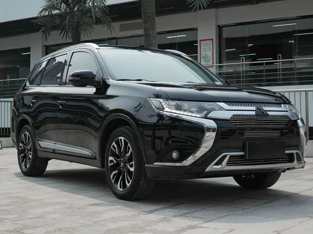 MITSUBISHI OUTLANDER 2021