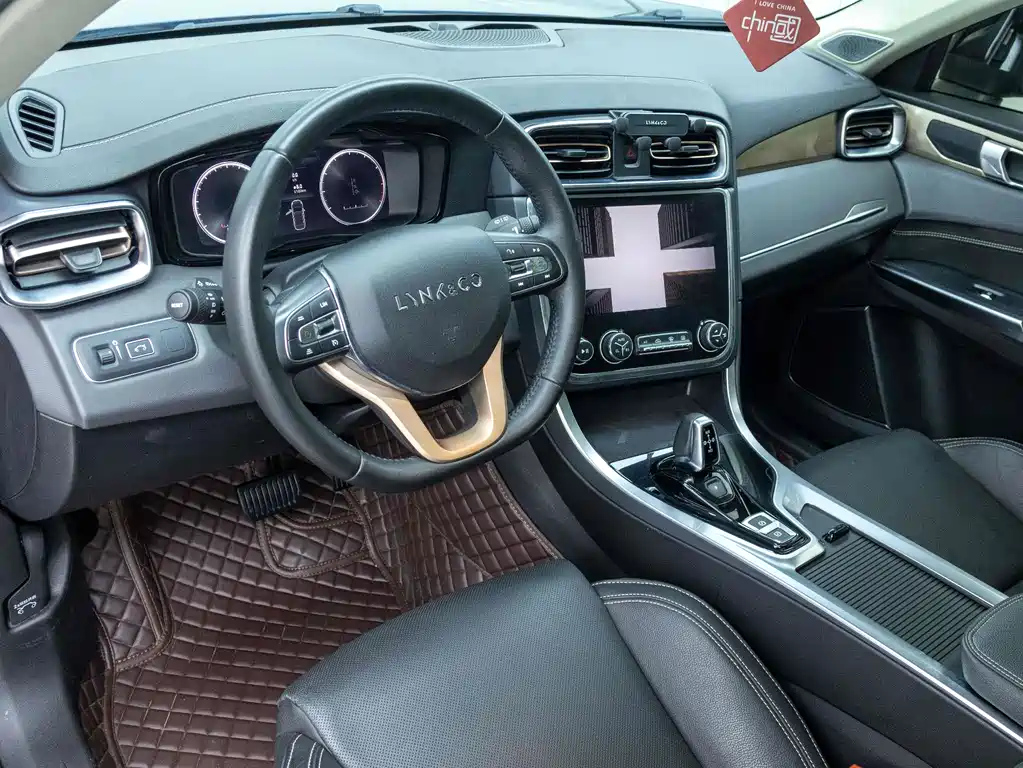 LYNK&CO 01 2019