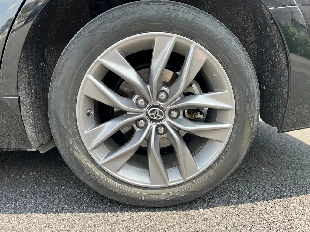 TOYOTA AVALON 2021