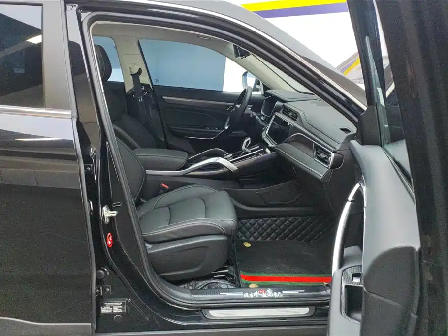 GEELY AUTO BOYUE 2020