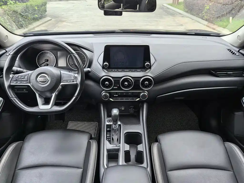 NISSAN SYLPHY 2020