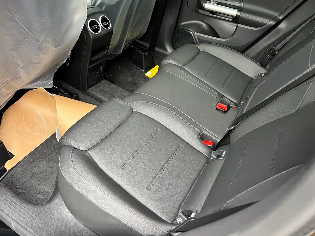 MERCEDES BENZ GLA 2024