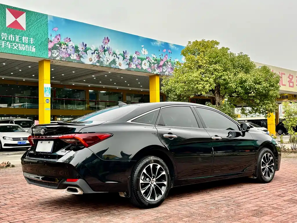TOYOTA AVALON 2023