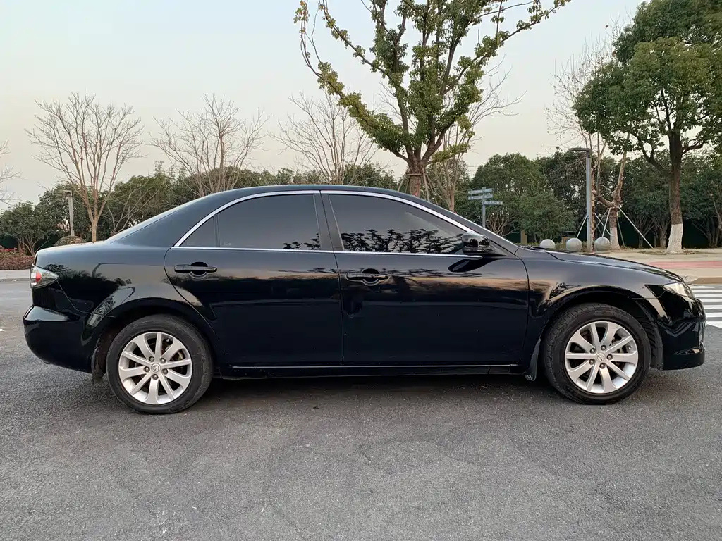 MAZDA 6 2010