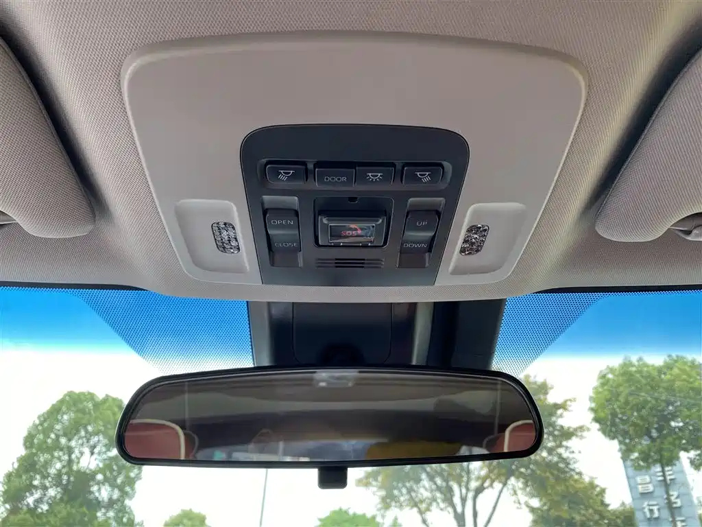 TOYOTA CAMRY 2023