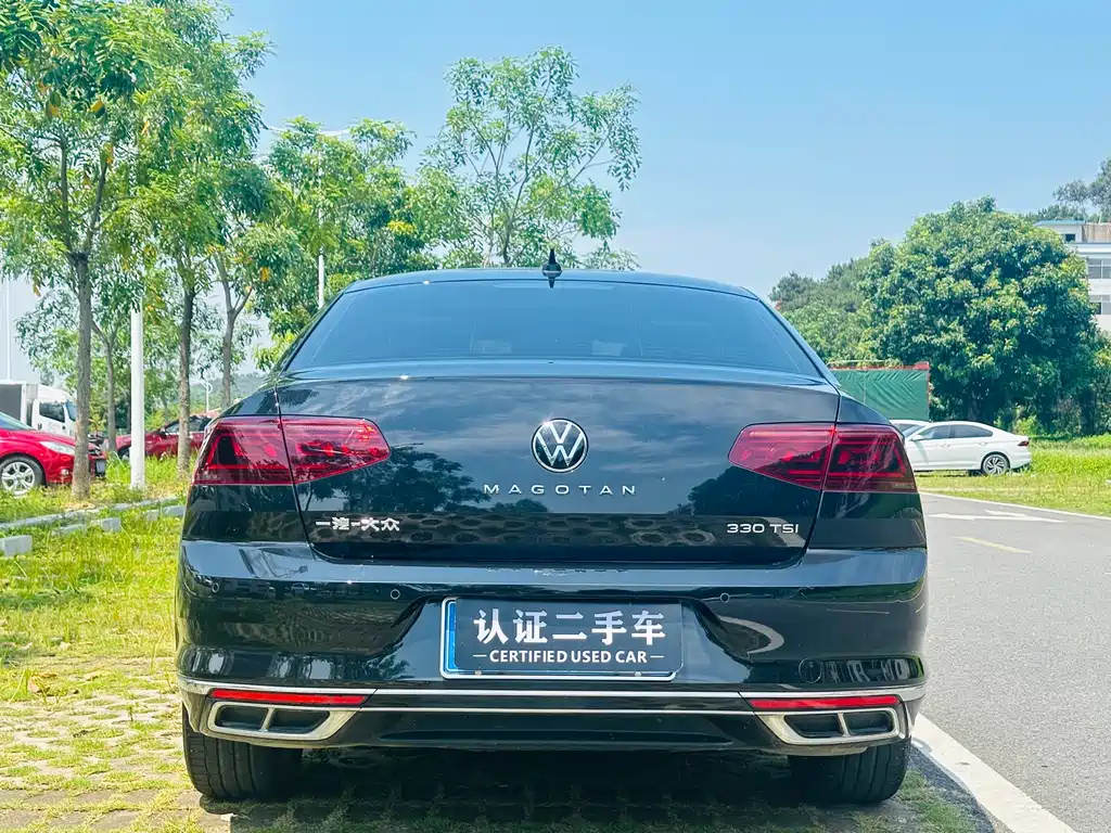VOLKSWAGEN MAGOTAN 2023