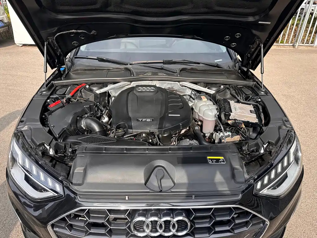 AUDI A4L 2021