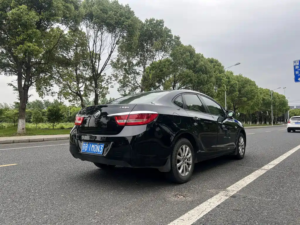 BUICK EXCELLE 2012