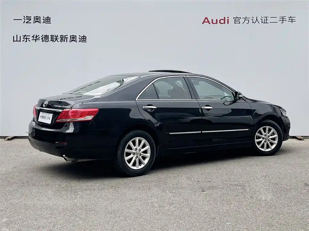 TOYOTA CAMRY 2015