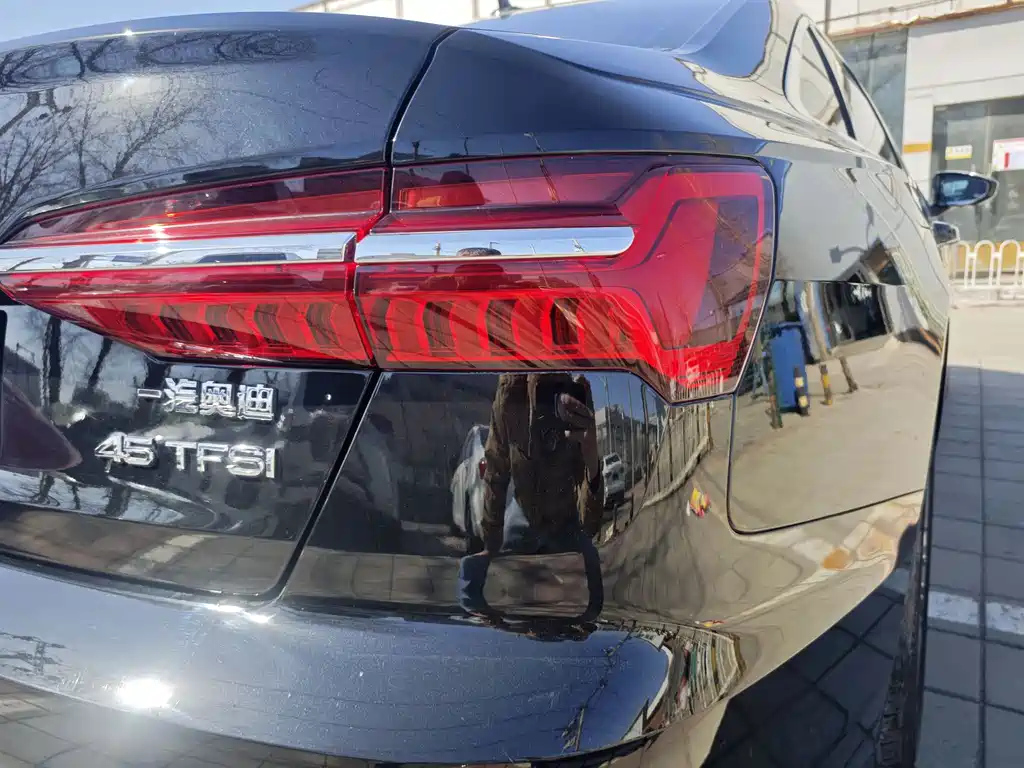 AUDI A6L 2021