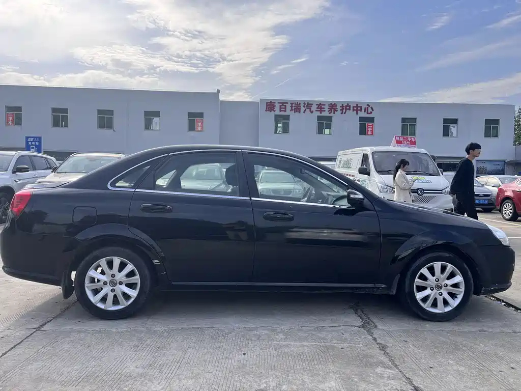 BUICK EXCELLE 2011