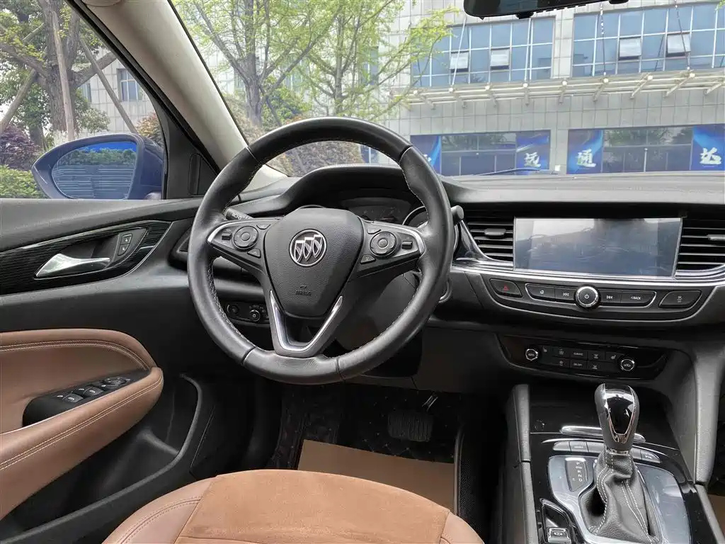 BUICK REGAL 2020