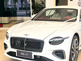 Заказать BENTLEY CONTINENTAL PLUG IN HYBRID