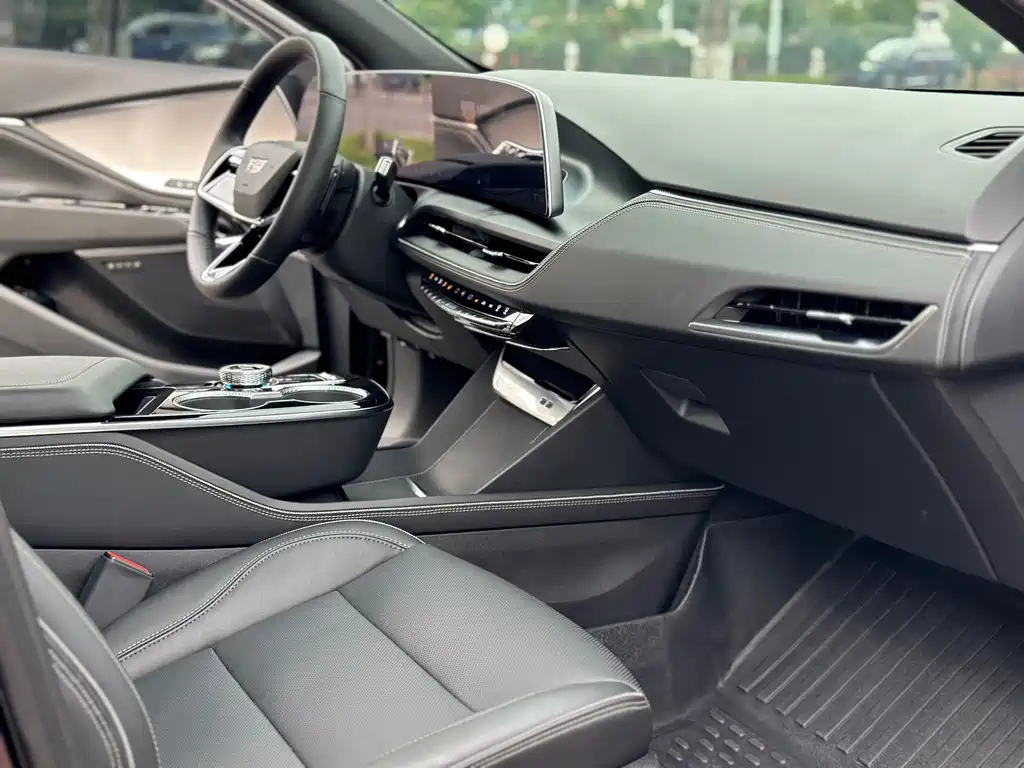 CADILLAC GT4 2023