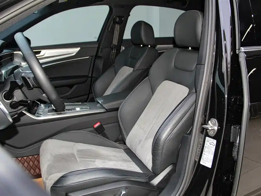 AUDI A6L 2023