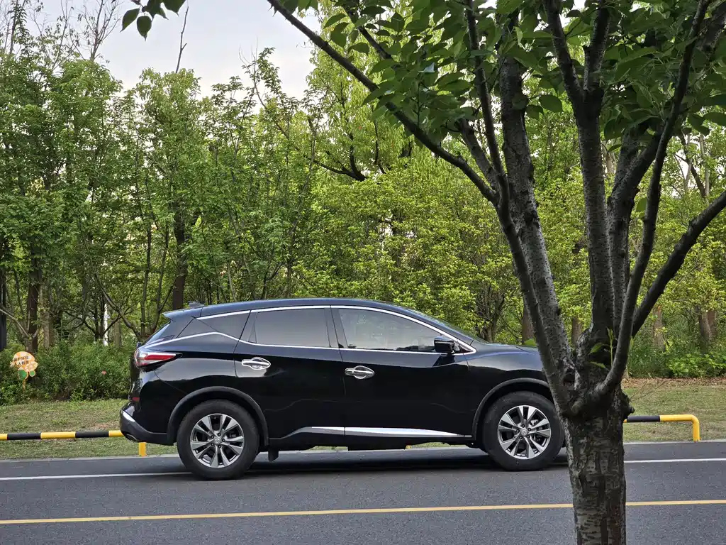 NISSAN MURANO 2018