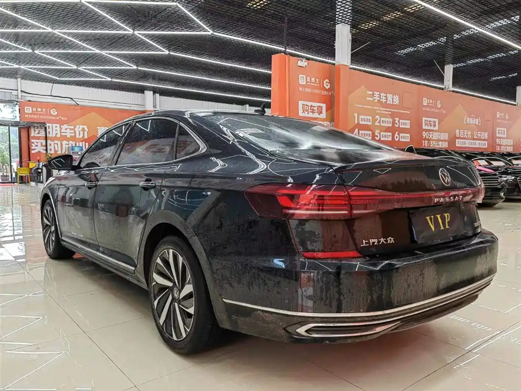 VOLKSWAGEN PASSAT 2022