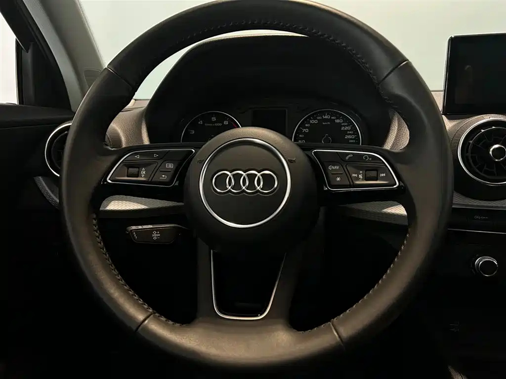 AUDI Q2L 2021