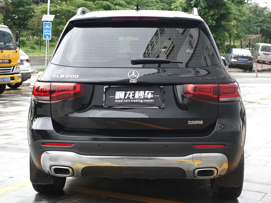 MERCEDES BENZ GLB 2021