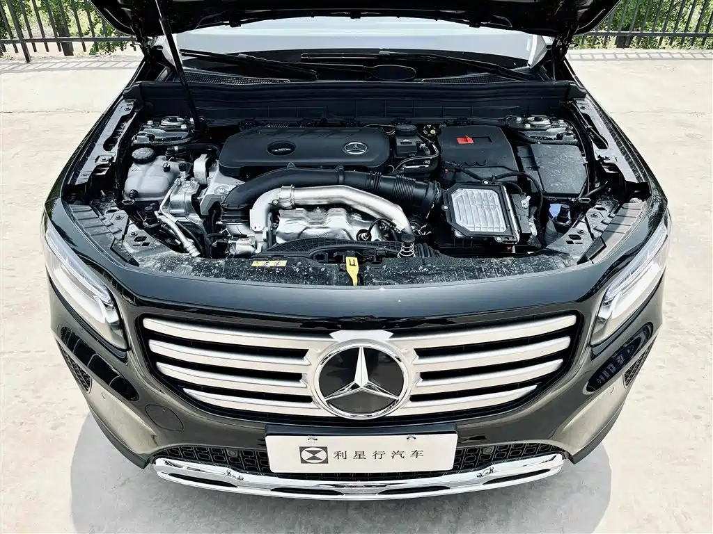 MERCEDES BENZ GLB 2024