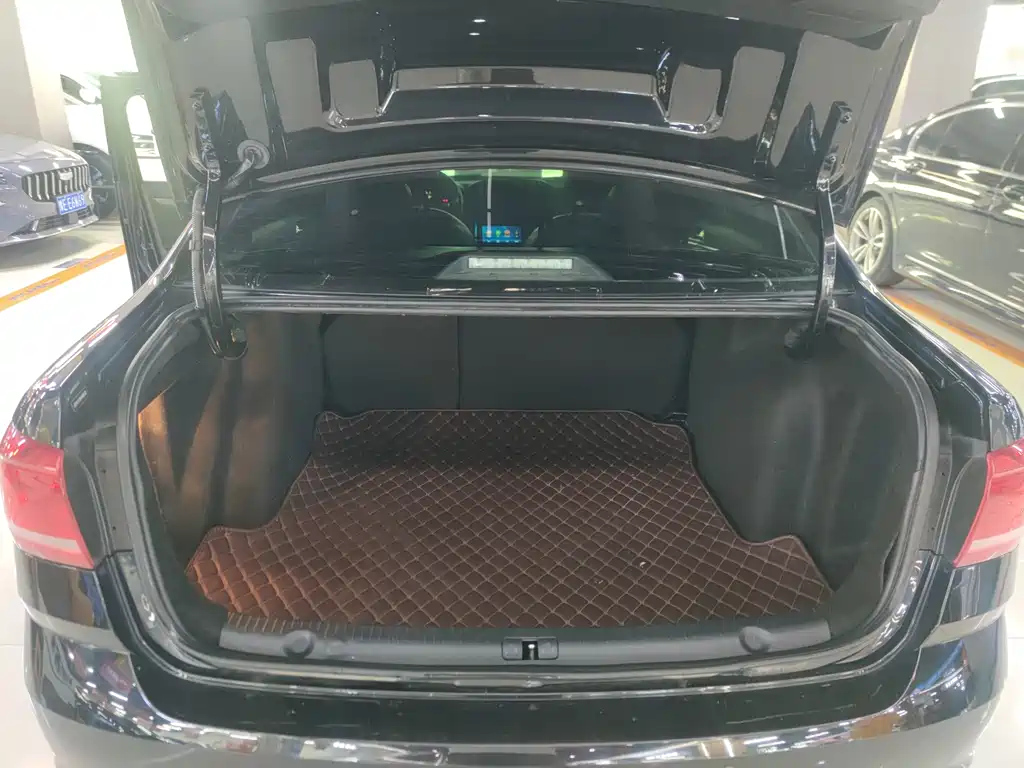 VOLKSWAGEN LAVIDA 2017