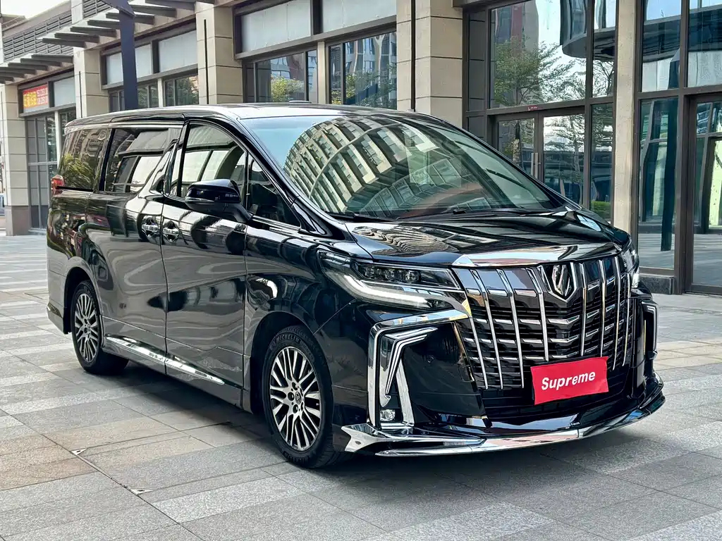 TOYOTA ALPHARD 2017