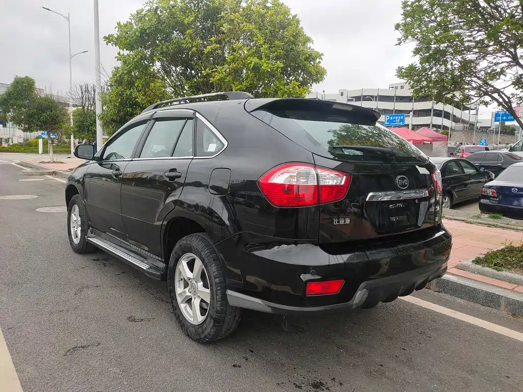 BYD S6 2014