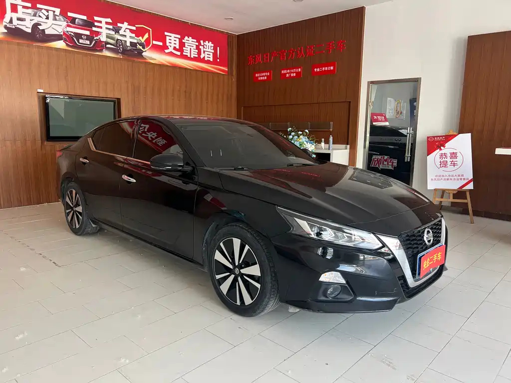 NISSAN TEANA 2021
