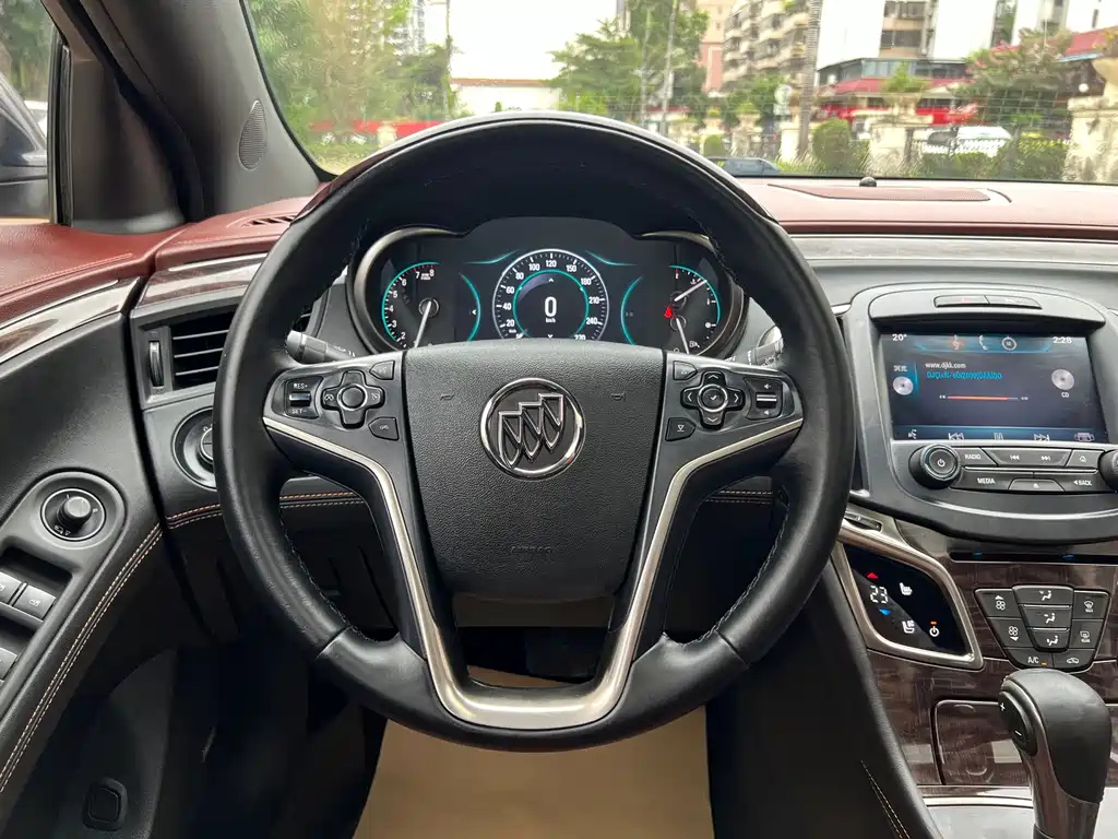 BUICK LACROSSE 2014
