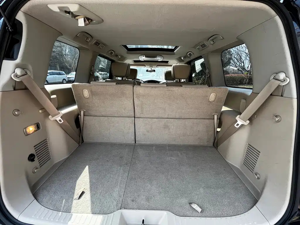 NISSAN QUEST 2014