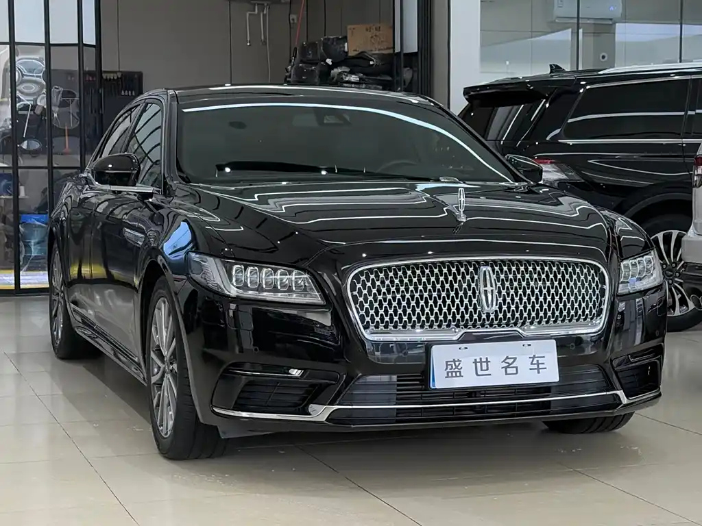 LINCOLN CONTINENTAL 2019