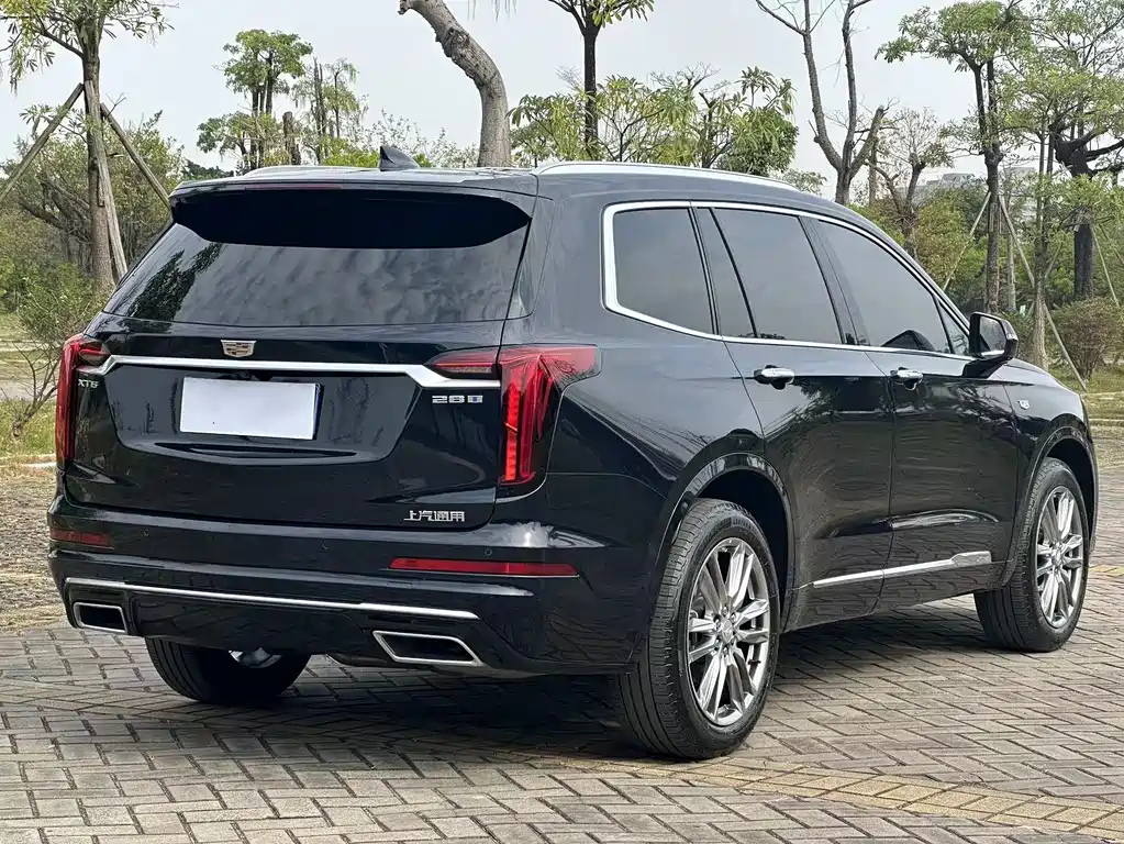CADILLAC XT6 2021
