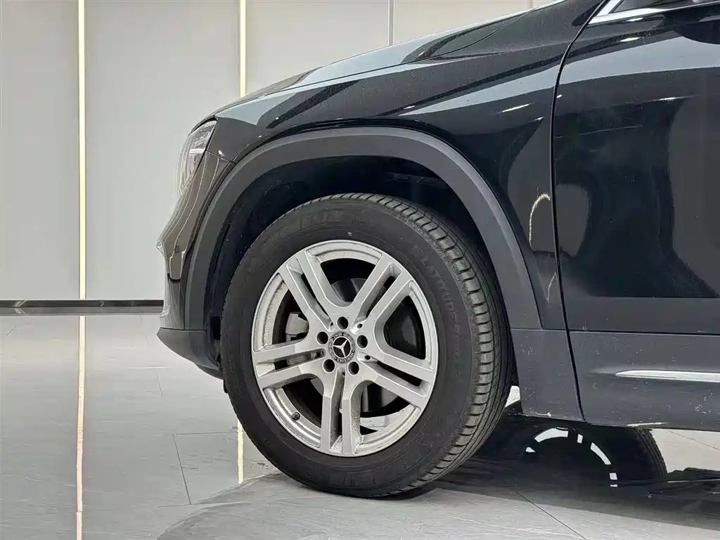 MERCEDES BENZ GLB 2022
