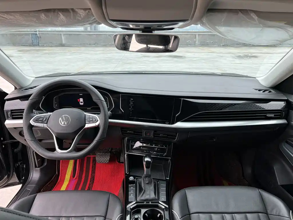 VOLKSWAGEN PASSAT 2022