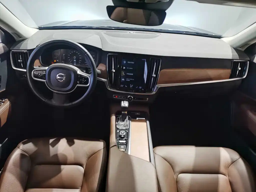 VOLVO S90 2020