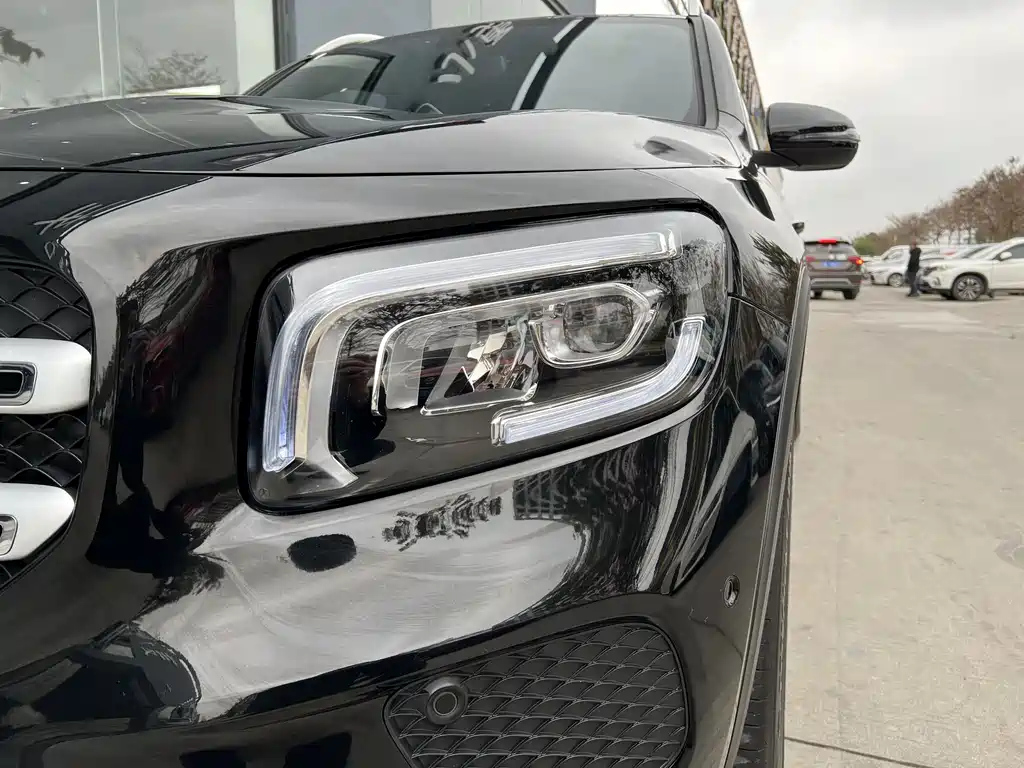 MERCEDES BENZ GLB 2022