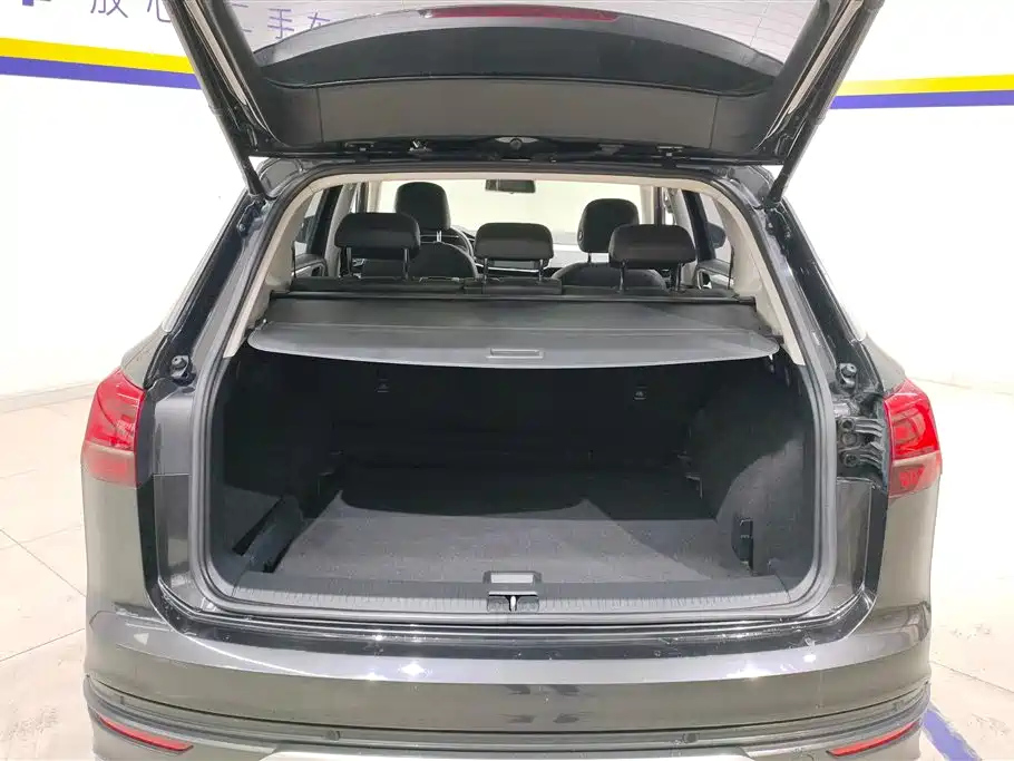 VOLKSWAGEN TAYRON 2020