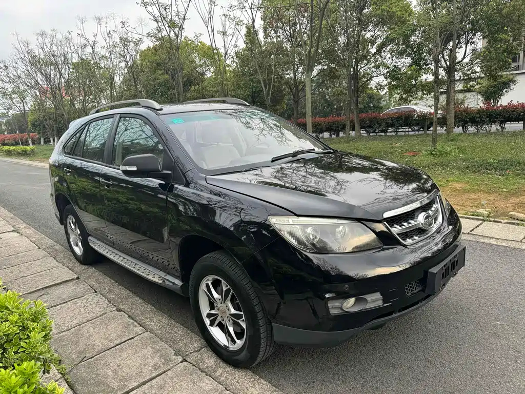 BYD S6 2013