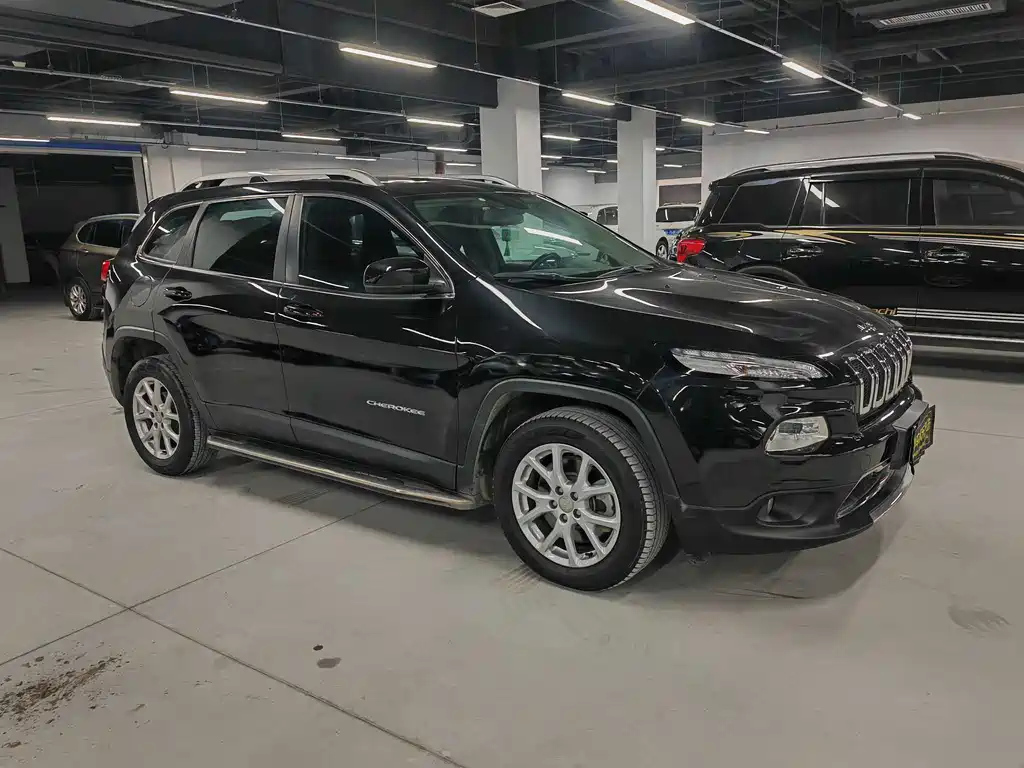 JEEP CHEROKEE 2019