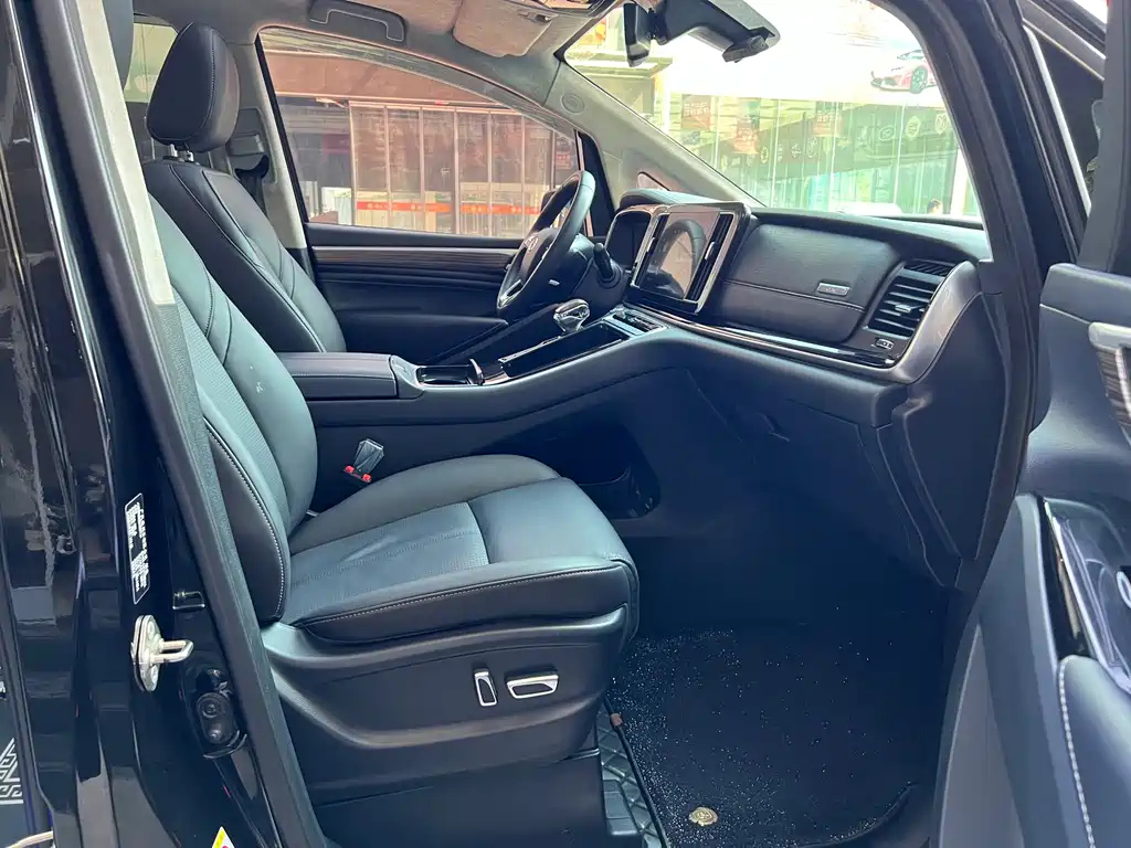 TRUMPCHI M8 2021