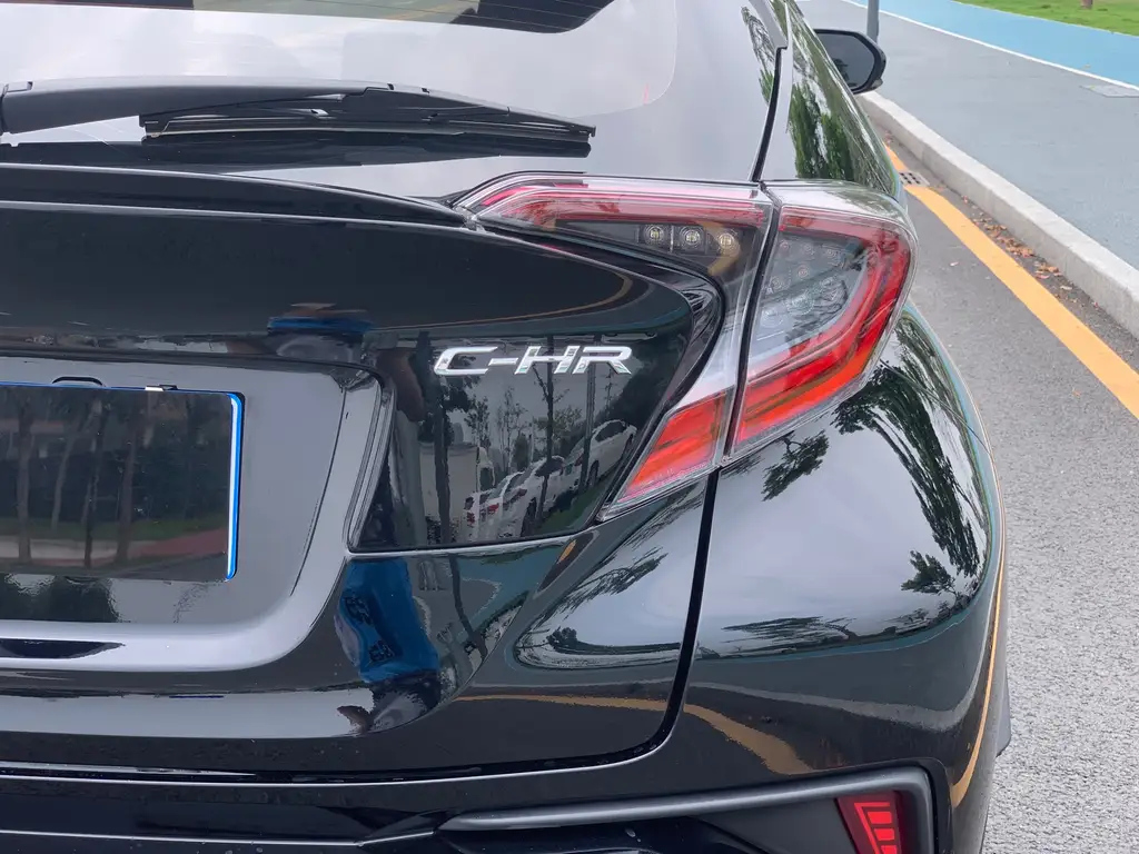 TOYOTA C-HR 2020