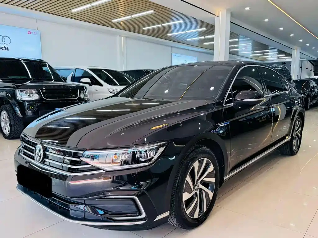 VOLKSWAGEN MAGOTAN GTE PLUG IN HYBRID 2022