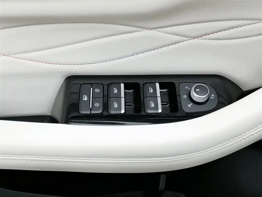 GEELY AUTO MONJARO 2021