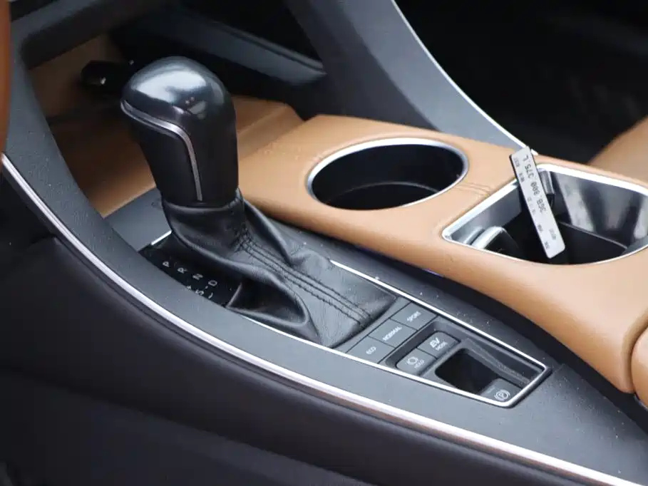 TOYOTA AVALON 2019