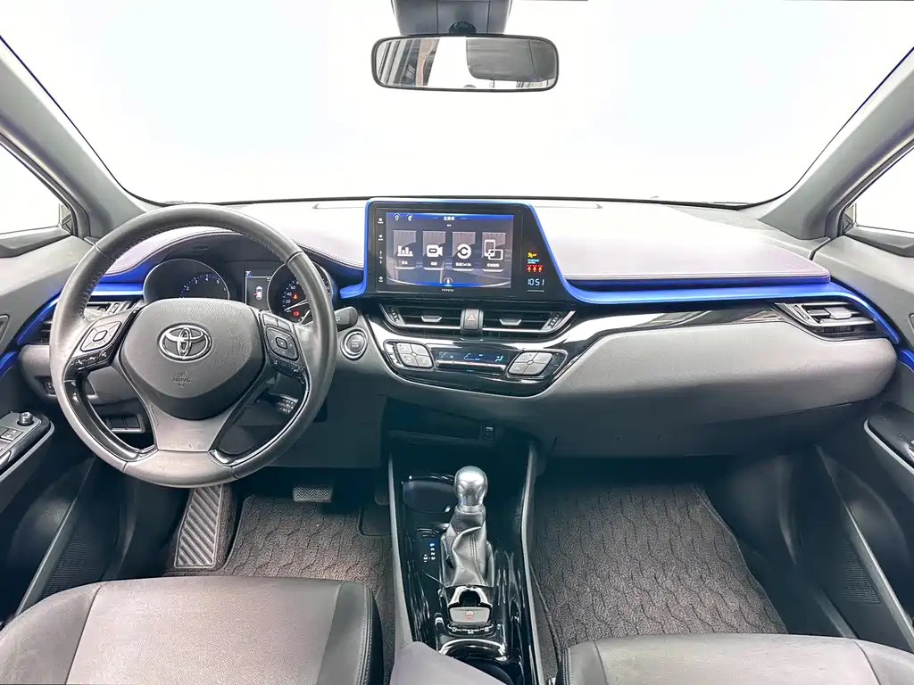 TOYOTA IZOA 2020