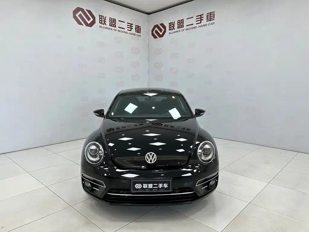 VOLKSWAGEN BEETLE 2018