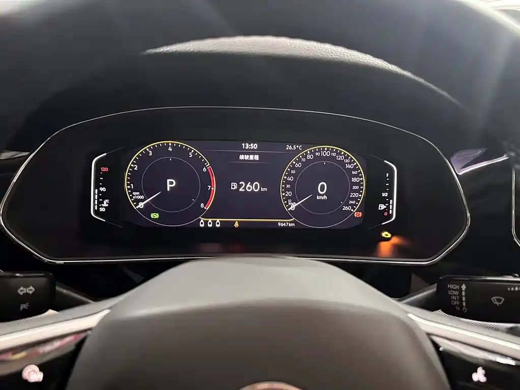 VOLKSWAGEN PASSAT 2023