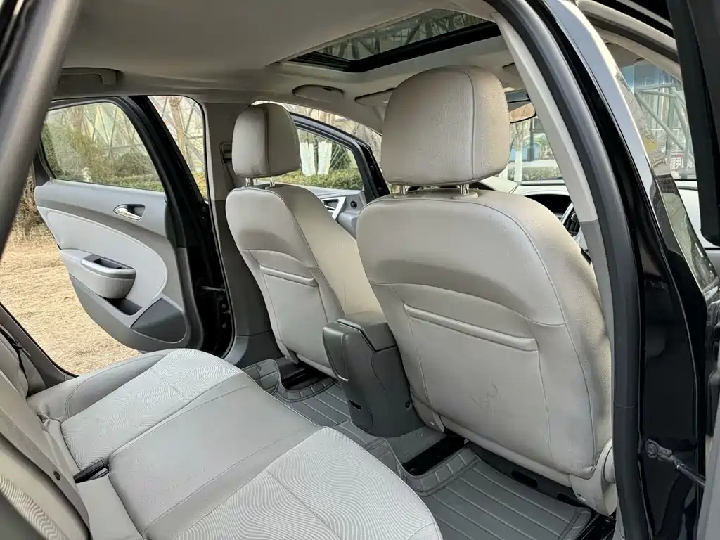 BUICK EXCELLE 2012